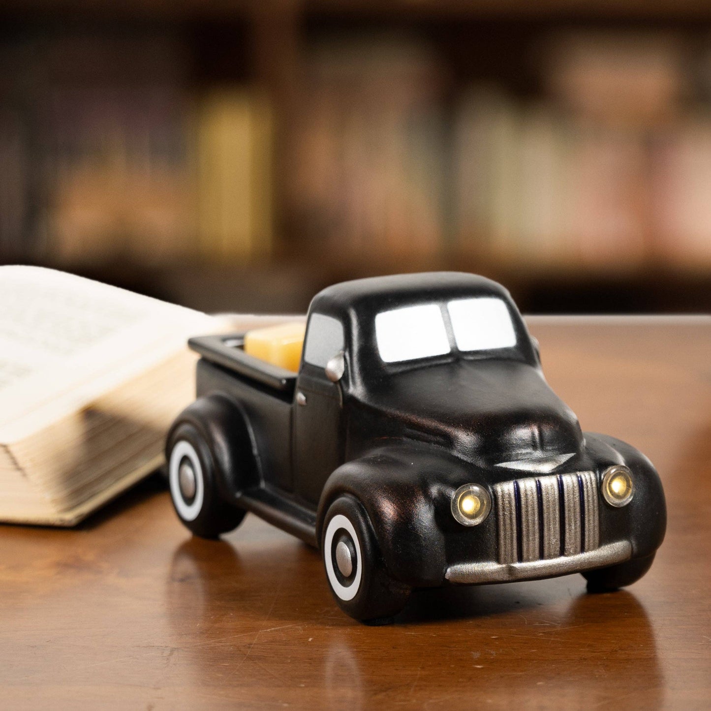Black Truck Fragrance and Wax Warmer