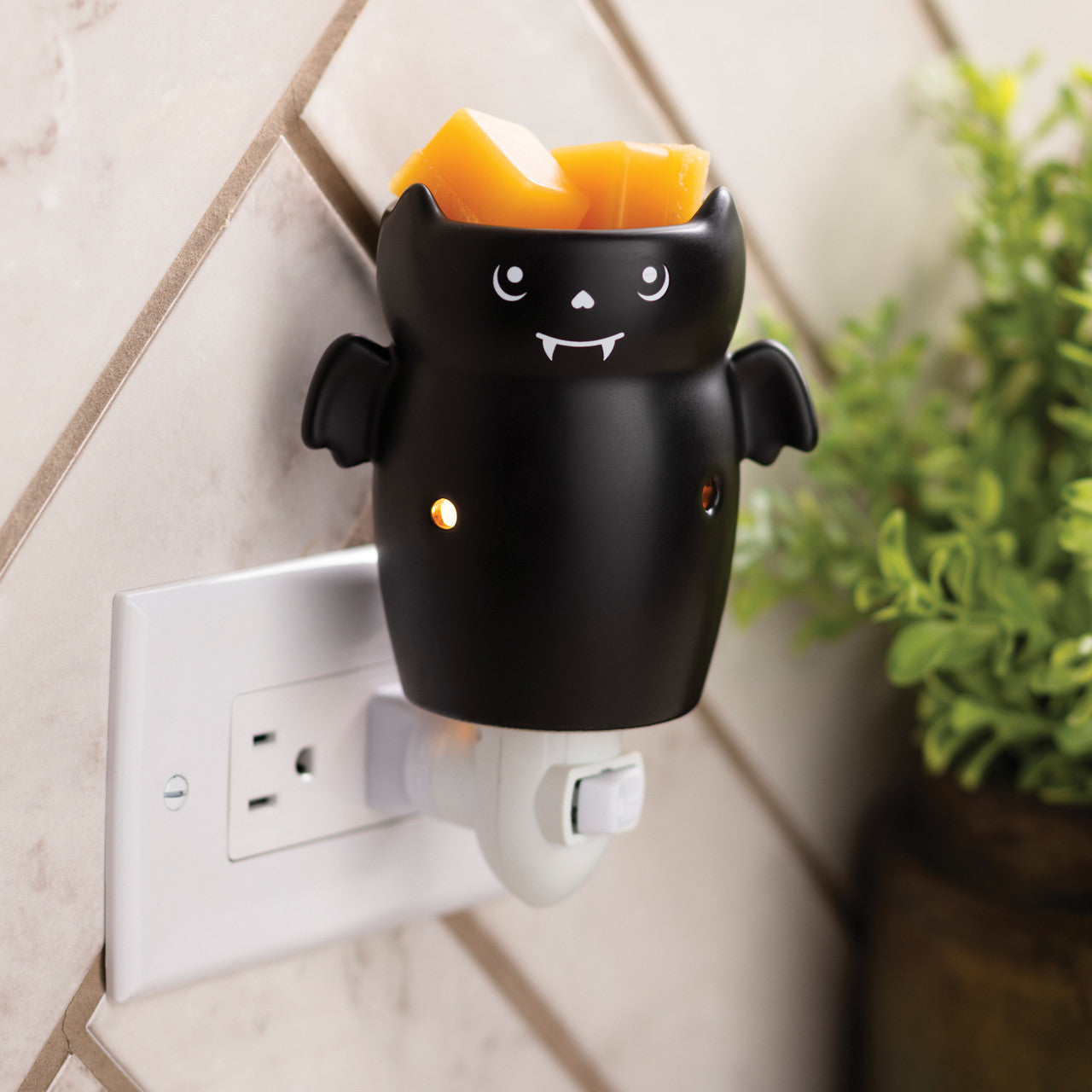 Bat pluggable