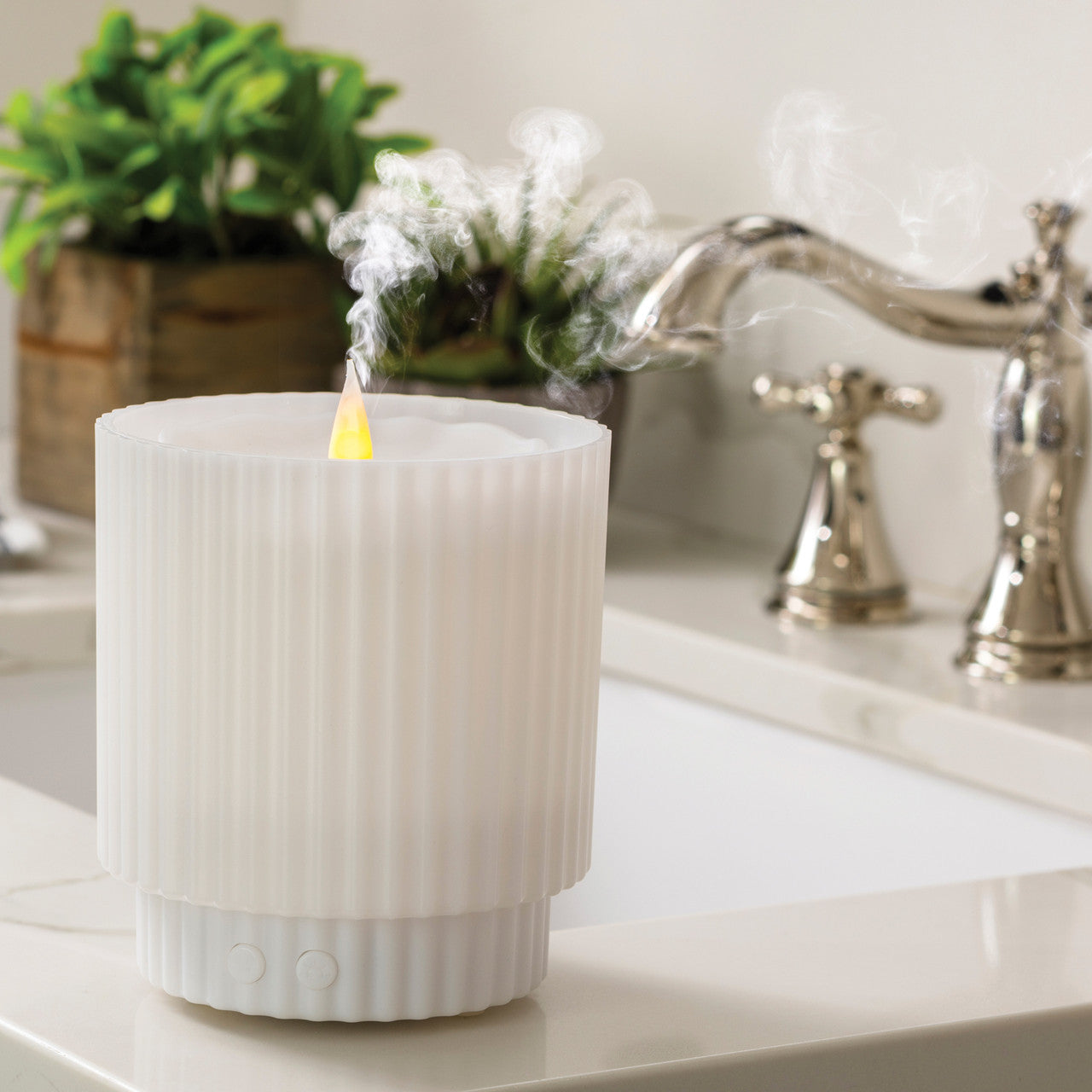 White Candle Medium Ultra Sonic Diffuser